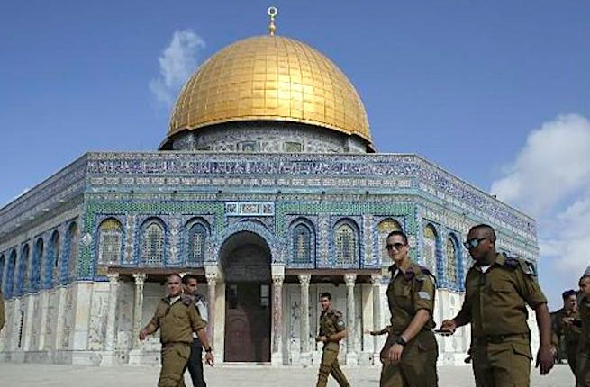 Polisi Israel Kepung Kompleks Masjid Al Aqsa, Bentrokan Pecah