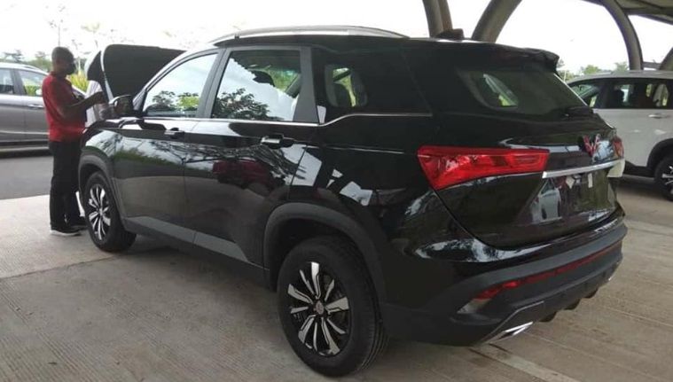 Beredar Gambar Desain Eksterior dan Interior SUV Baru Wuling