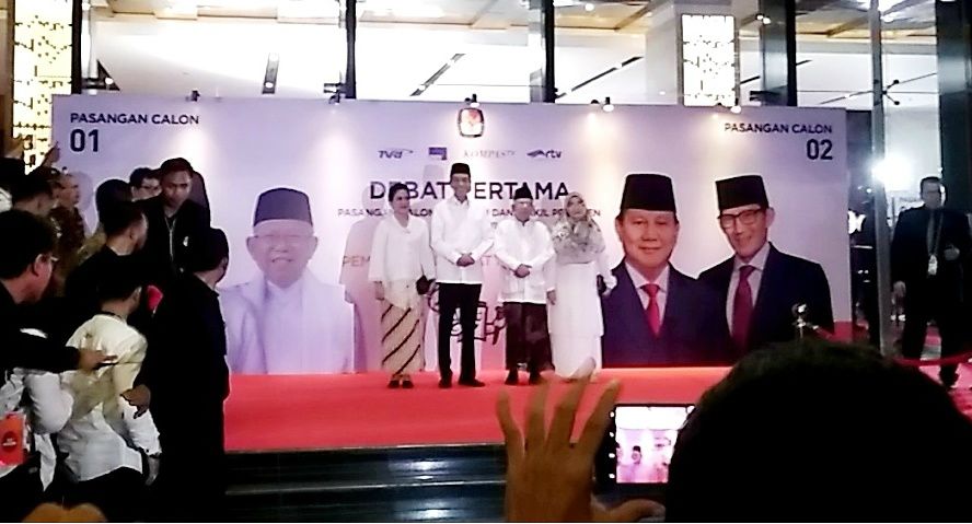 Video Senyum Jokowi-Ma'ruf di Bidakara sebelum Hadapi Debat Capres