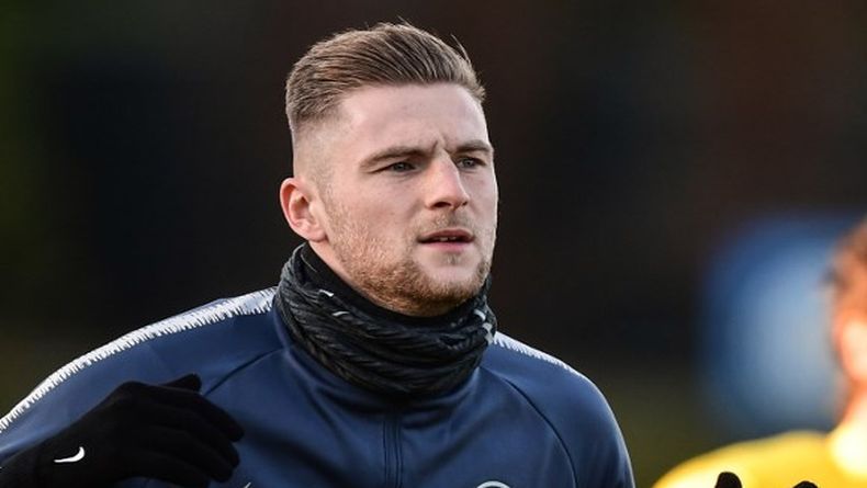 PSG Dikabarkan Sepakat Boyong 2 Bintang Ini, Salah Satunya Benteng Inter Milan