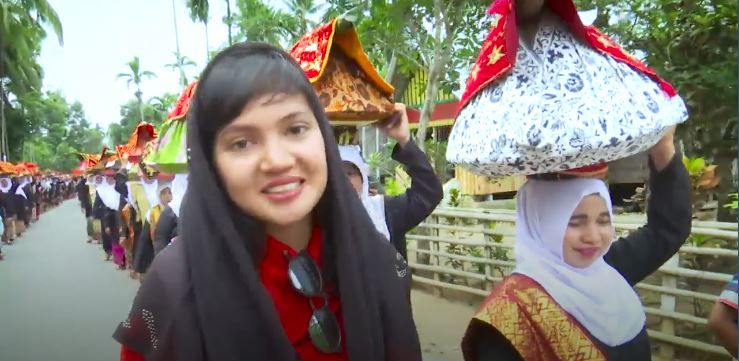 Menelusuri Keindahan Alam dan Adat Warga Sijunjung