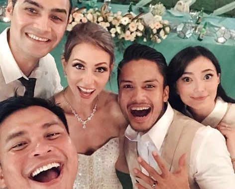 Nikah di Bali, Randy Pangalila dan Chelsea Frank Bahagia Pamer Cincin 