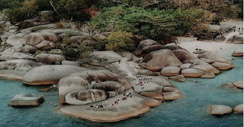 Spot Terbaik Menikmati Sunset Belitung, Kunjungi Pantai Tanjung Tinggi