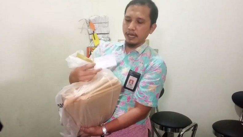 Ribuan Eksemplar Tabloid Indonesia Barokah Beredar Luas di Sumenep