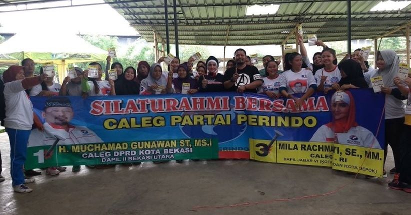 2 Caleg Perindo Promosikan Hidup Sehat dengan Zumba