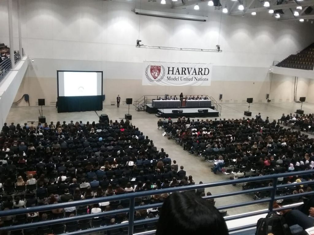 Berprestasi, 35 Pelajar SMA Labschool Jakarta Ikuti Harvard MUN 2019