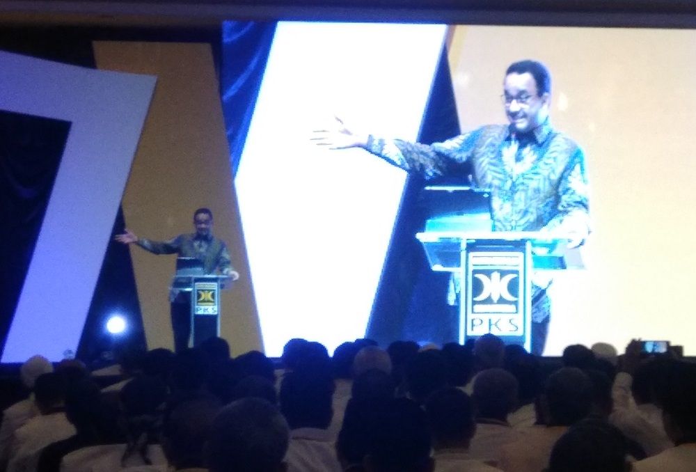  Hadiri Konsolidasi Nasional PKS, Anies Singgung Polemik Pose 2 Jari