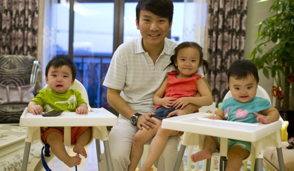 20 Orang Didakwa karena Bawa Para Perempuan China Melahirkan di AS