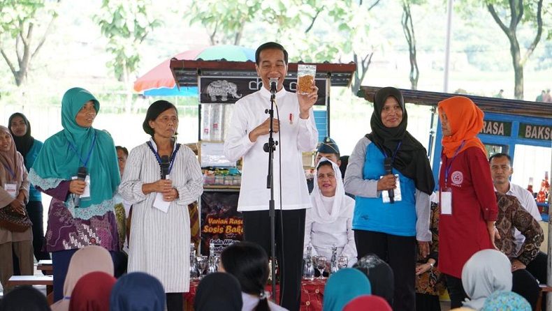 Bertemu Nasabah PNM, Jokowi: Perlu Disiplin dan Kerja Keras agar Maju