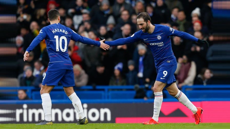 Chelsea Libas Huddersfield, Sarri: Ini Berkat Duet Hazard dan Higuain