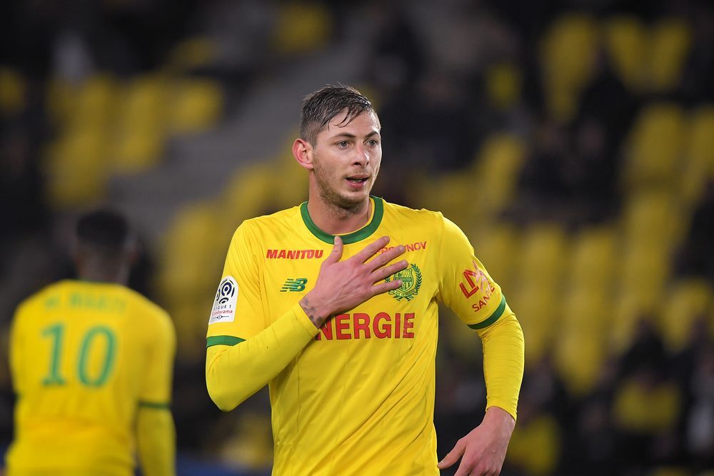 Puing Pesawat Ditemukan, Ayah Emiliano Sala: Ini Mimpi Buruk