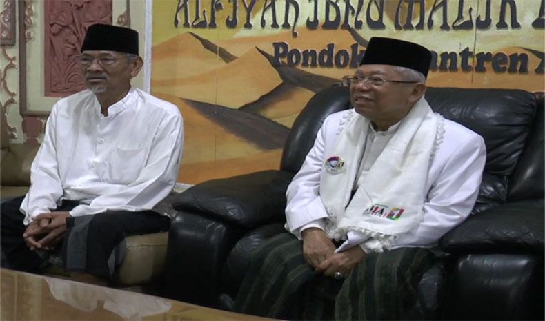 Silaturahmi ke KH Dimyati Rois Kendal, Kiai Ma'ruf Didoakan Menang