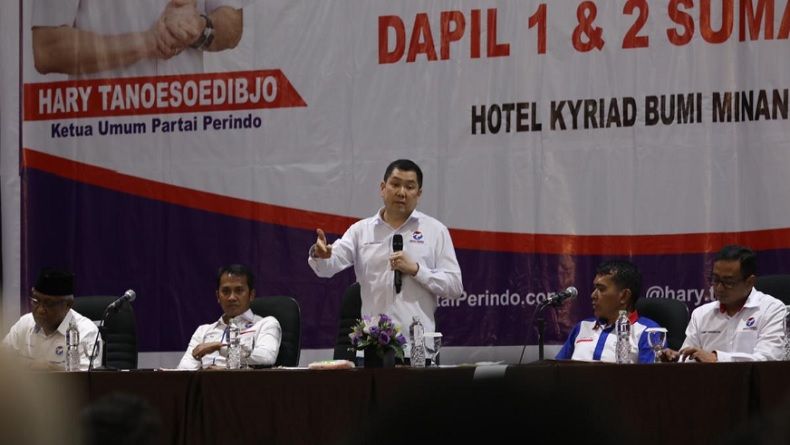 Pembekalan di Padang, HT: Caleg Harus Turun, Berjuang untuk Masyarakat