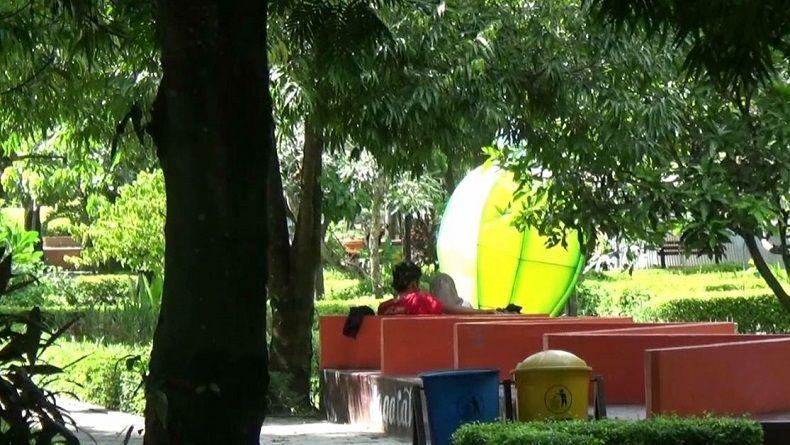 Video Mesum 2 Remaja di Alun-alun Bojonegoro, Satpol PP Cari Pelaku
