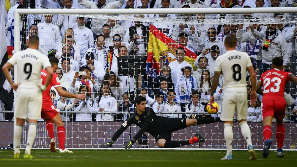Madrid Telan Kekalahan, Courtois Sesalkan Penalti Girona