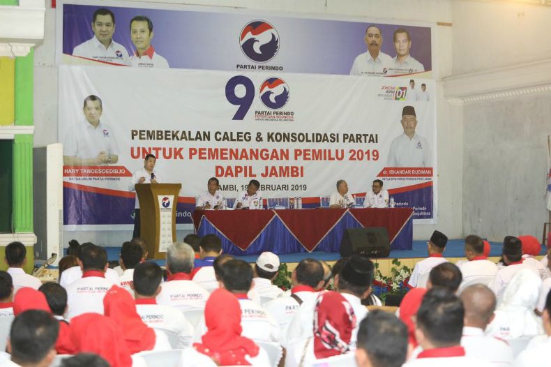 Bekali Caleg di Jambi, HT Ungkap 3 Cara Mempercepat Kemajuan Indonesia