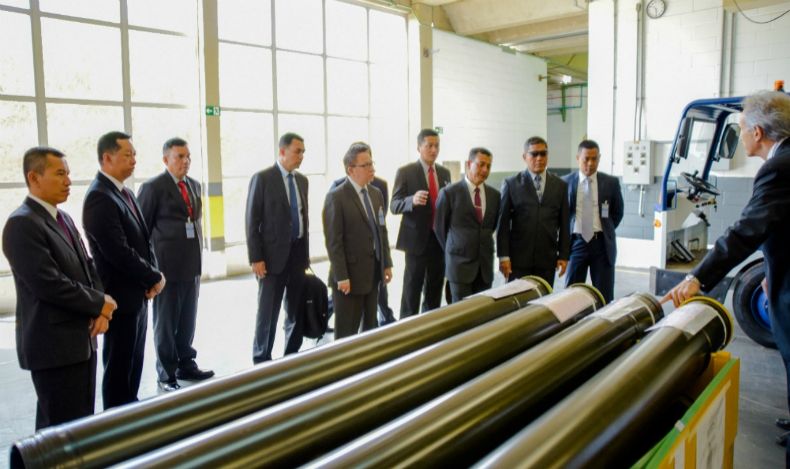 Wakil KSAD Letjen TNI Tatang Sulaiman Cek Alutsista di Avibras Brazil