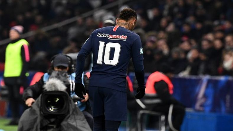 Pemulihan Cedera Kaki, Neymar Pulang Kampung ke Brasil 10 Hari