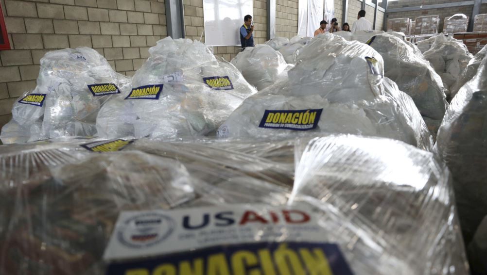 Pesawat Berisi Bantuan AS untuk Venezuela Tiba di Curacao Karibia