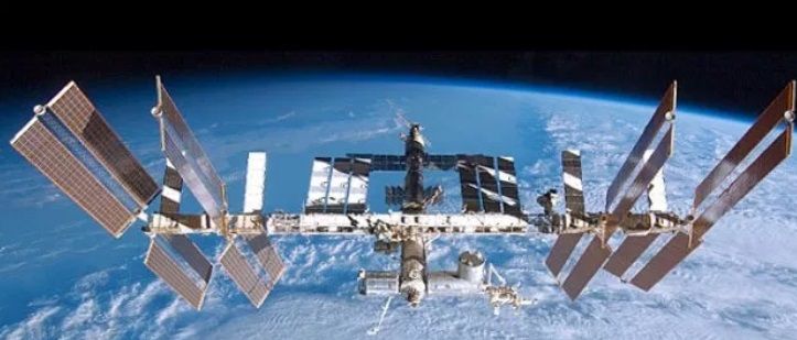 2021, Rusia Akan Terbangkan Turis ke Stasiun Luar Angkasa