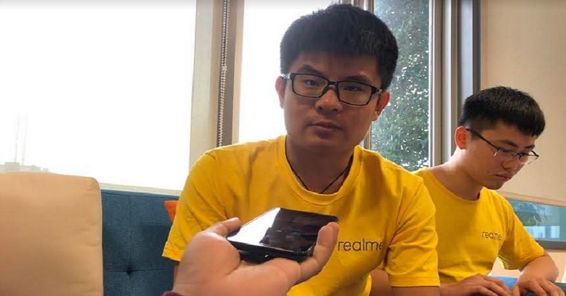 Mempermudah Konsumen, Realme Buka Service Center Pertama