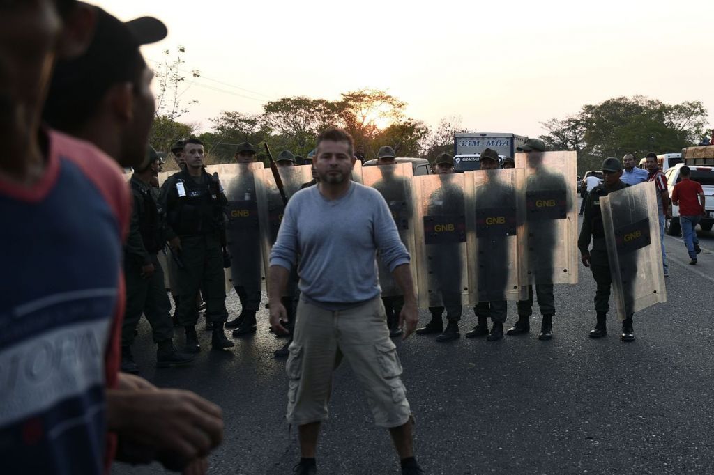 PBB Peringatkan Venezuela Tak Gunakan Kekuatan Militer ke Warga Sipil