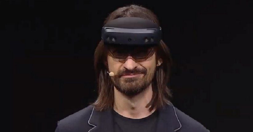 Microsoft Perkenalkan Headset HoloLens 2, Ini Keunggulannya