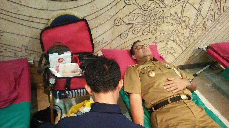 Anies Pastikan Stok Darah di Jakarta Aman