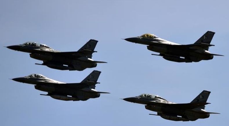 Jet Tempur Pakistan Tembak Jatuh 2 Pesawat Militer India