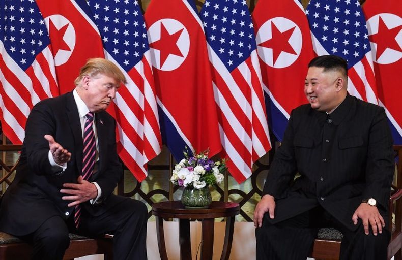 Trump dan Kim Bertemu 20 Menit Sebelum Makan Malam, Ini yang Dibahas