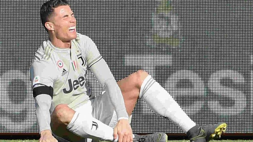 Cedera Engkel, Cristiano Ronaldo Terancam Absen Kontra Napoli