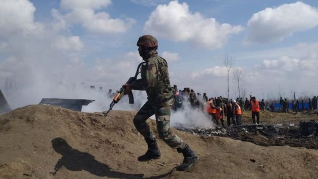 India Tuntut Pakistan Bebaskan Pilot yang Pesawatnya Ditembak Jatuh