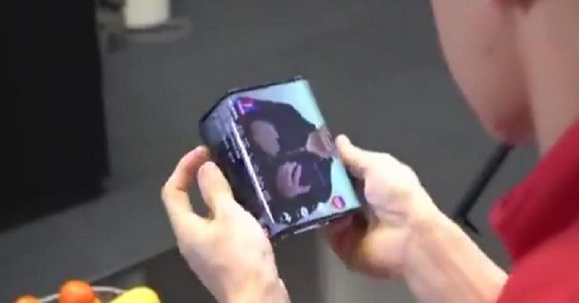 Xiaomi Tak Ingin Terburu-buru Mengeluarkan Smartphone Layar Lipat