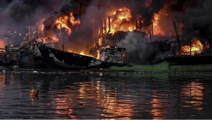 Polisi Tetapkan Tiga Tersangka Kebakaran Kapal di Pelabuhan Muara Baru