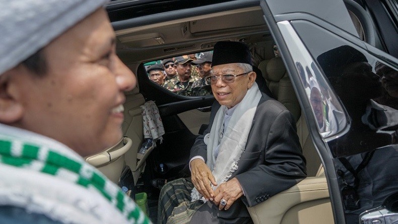 Di Karawang, Cawapres Ma'ruf Amin Ziarah ke Makam Syekh Quro