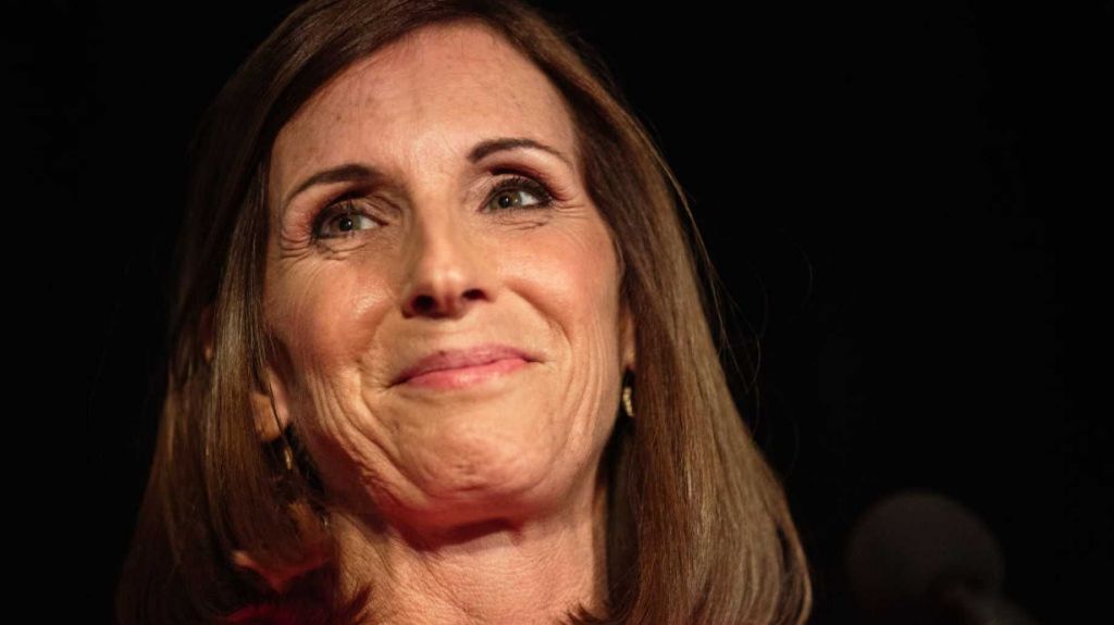 Senator Ini Mengaku Diperkosa saat Masih Jadi Pilot Pesawat Tempur AS