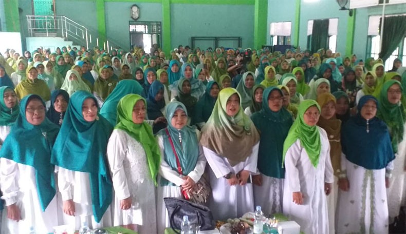 Dukung Jokowi-Ma'ruf Amin, Nyai Bersatu di Jatim Siap Lawan Hoaks