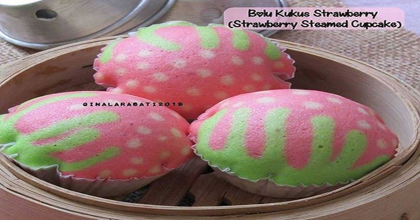 Mencicipi Bolu Kukus Stroberi, Bentuknya Cantik Berwarna-warni