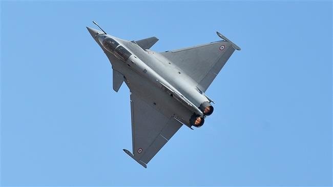 Jet Tempur India Jatuh Dekat Pakistan akibat Ditabrak Burung