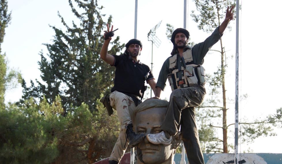 Warga Suriah Demo Menentang Pembangunan Patung Baru Hafez Al Assad