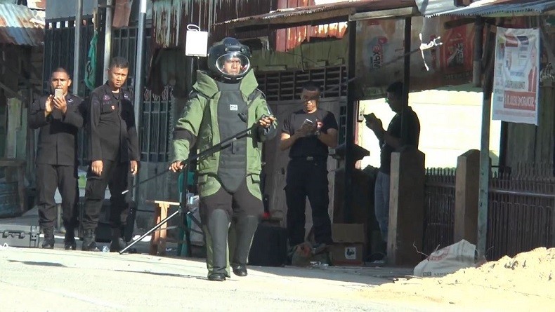 Polisi Sambangi Rumah Terduga Teroris Lain di Jalan Kutilang Sibolga