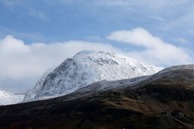 2 Orang Tewas akibat Longsor Salju di Gunung Ben Nevis Skotlandia