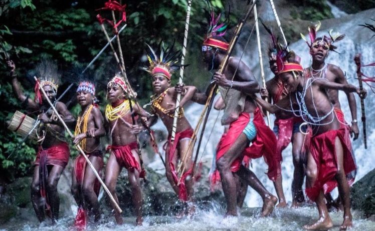 20 Lagu Daerah Papua Lengkap dengan Lirik, Enak Didengar dan Dinyanyikan