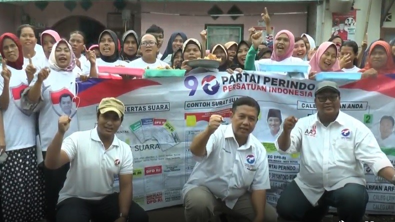 Cooking Class, Perindo Ajarkan Masak Ayam Geprek dan Sambel Korek