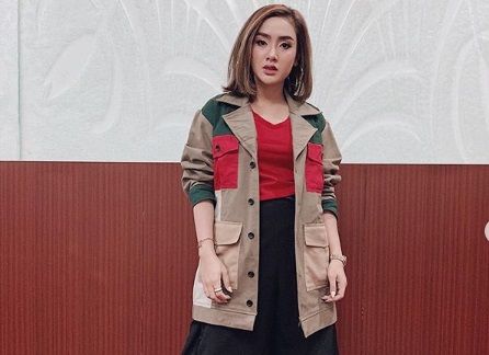 Datangi KPK, Cita Citata Pakai Jam Tangan Mewah Rp253 Juta 