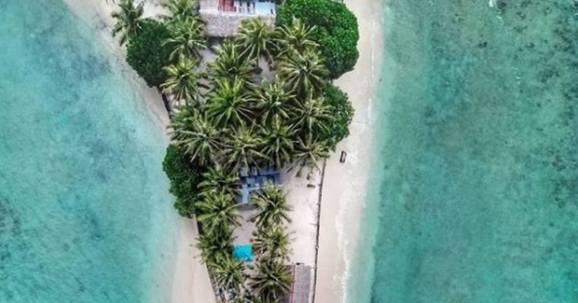 Pulau Pamutusan di Padang Terlihat Eksotis ketika Air Laut Surut