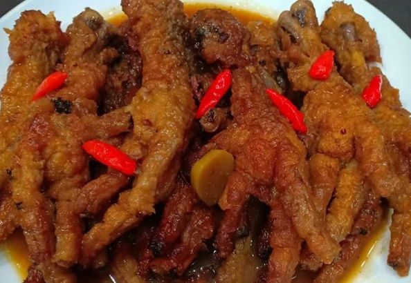 Berkreasi Membuat Ceker Ayam Kecap, Rasanya Pedas dan Manis
