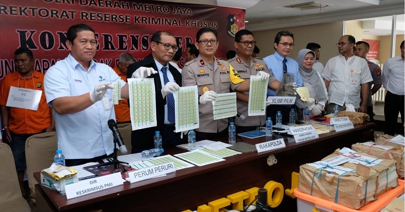 Polisi Tangkap 9 Anggota Sindikat Pemalsu Meterai dan Sita Rp10 M