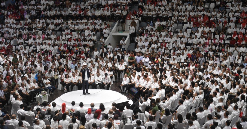 Jokowi Minta Tarif Pajak Perusahaan Diturunkan
