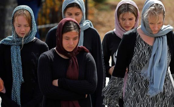 Mahasiswa hingga Polisi Perempuan Selandia Baru Kompak Kenakan Jilbab